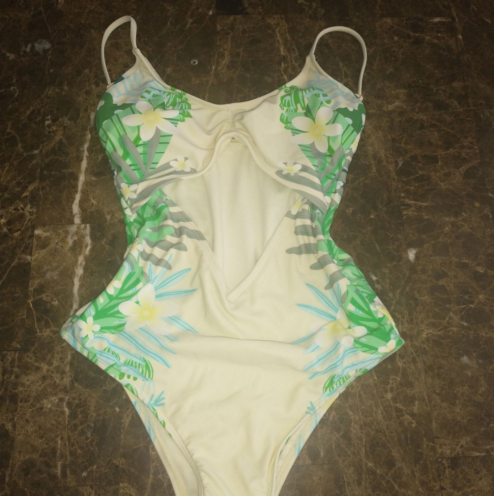 Cute summer one piece bathing suit